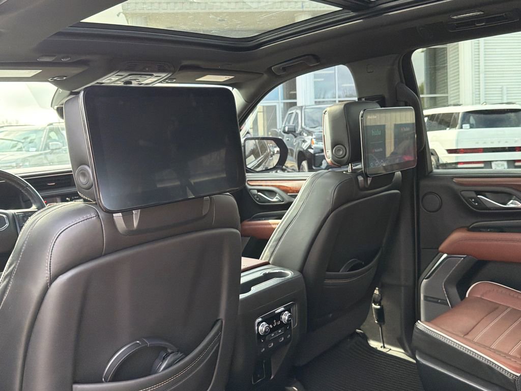 Used 2023 GMC Yukon XL Denali Ultimate image 23