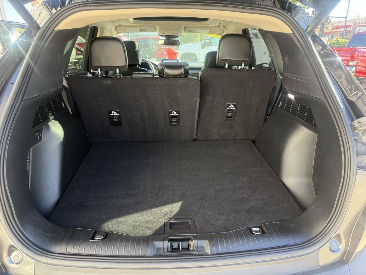 Used 2020 Ford Escape Titanium AWD/4WD image 20