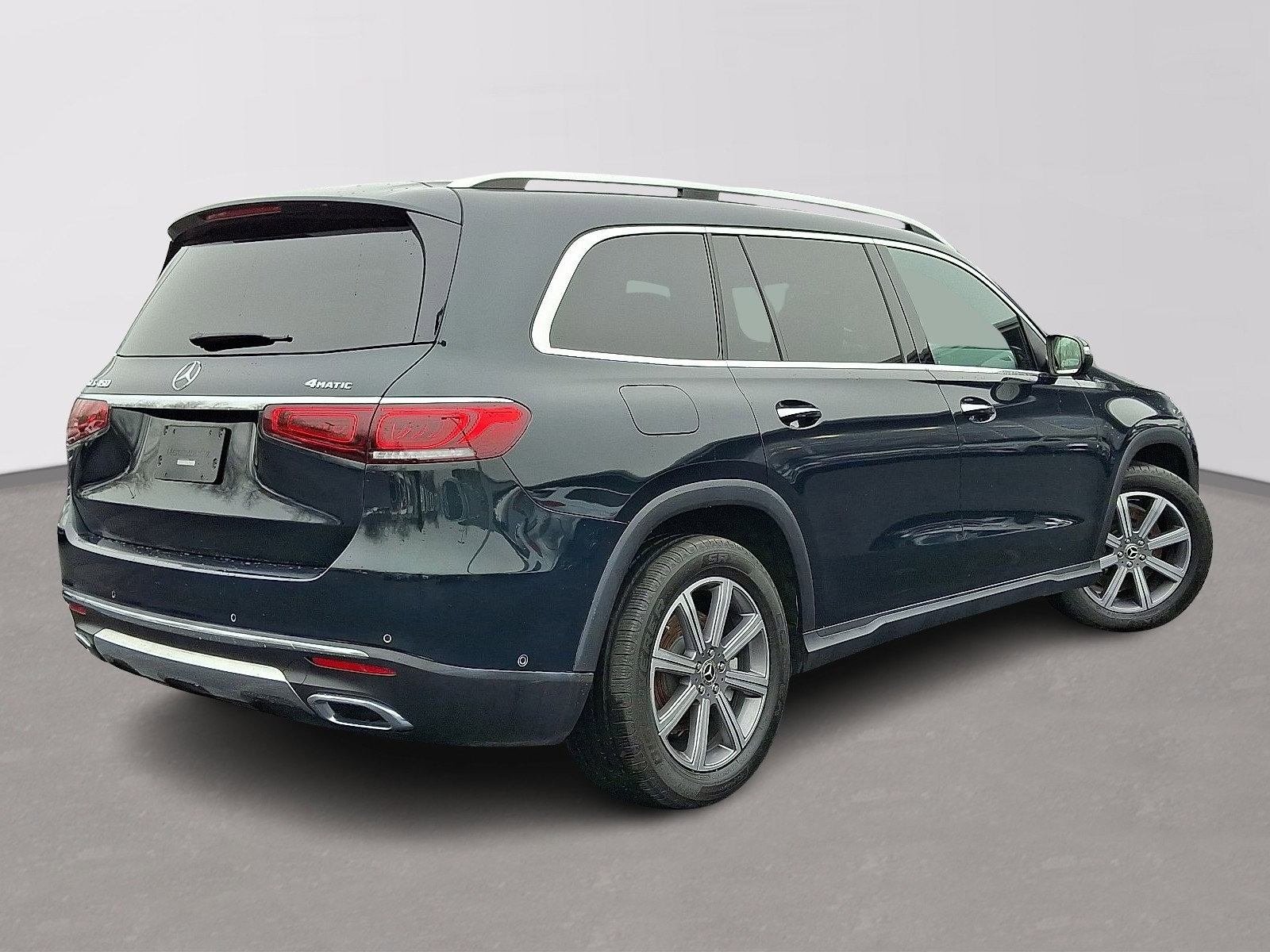 Certified 2022 Mercedes-Benz GLS 450 4MATIC image 4