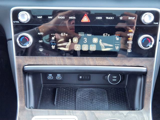 Used 2025 Genesis GV80 2.5T Prestige image 15