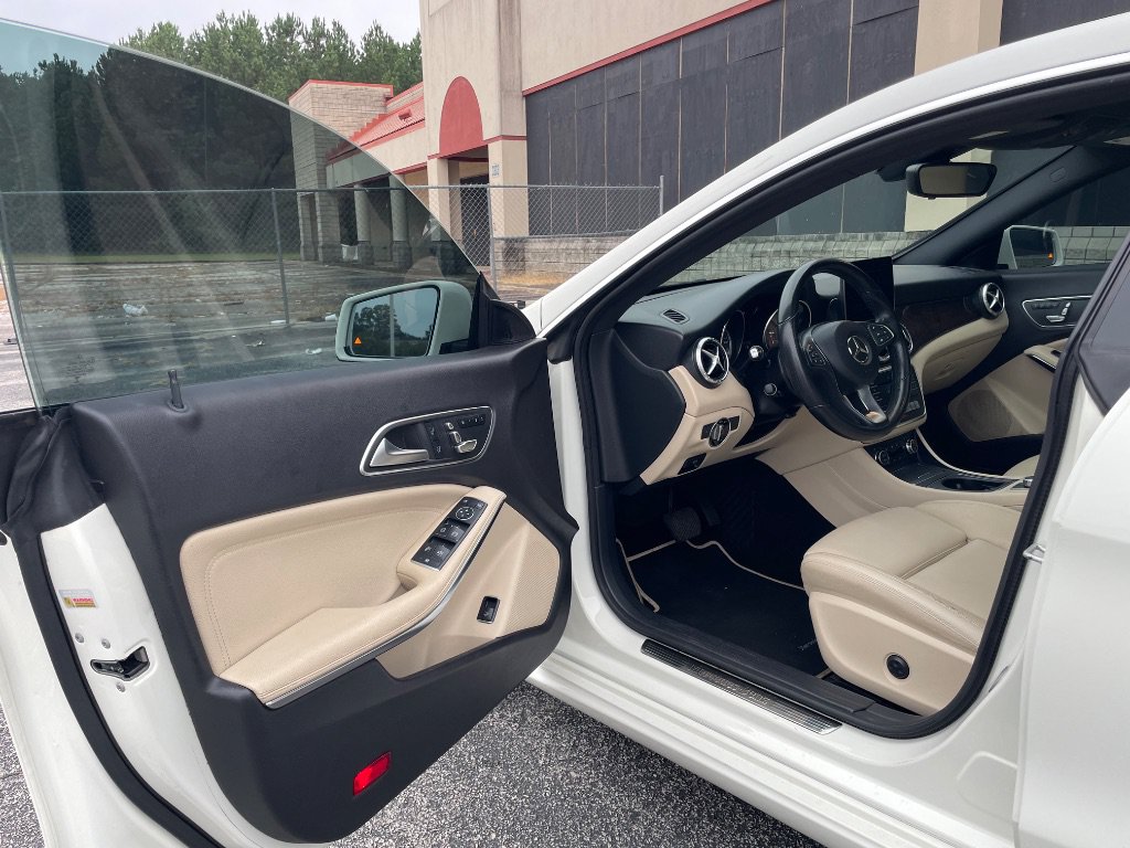 Used 2018 Mercedes-Benz CLA 250 image 13