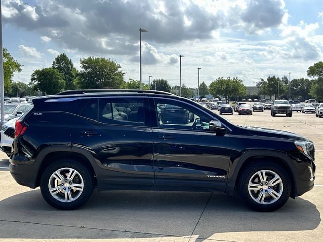 Used 2020 GMC Terrain SLE w/ Driver Convenience Package FWD image 3