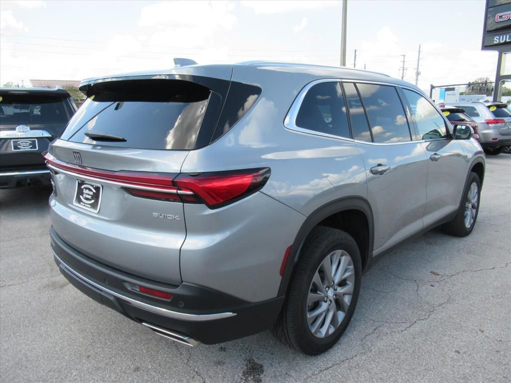 Used 2026 Buick Enclave Preferred image 7