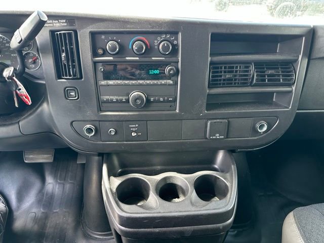 Used 2024 GMC Savana 2500 w/ Driver Convenience Package image 13