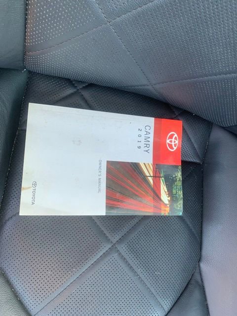 Used 2019 Toyota Camry XLE w/ Navigation Package FWD image 29