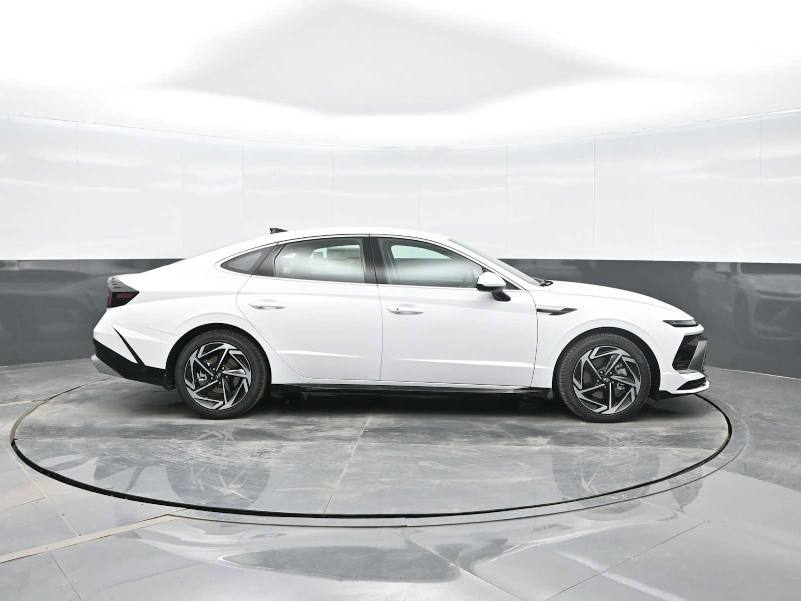 New 2026 Hyundai Sonata SEL image 9