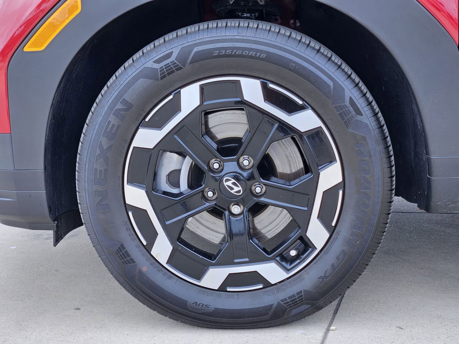 Used 2025 Hyundai Santa Fe SEL FWD image 12