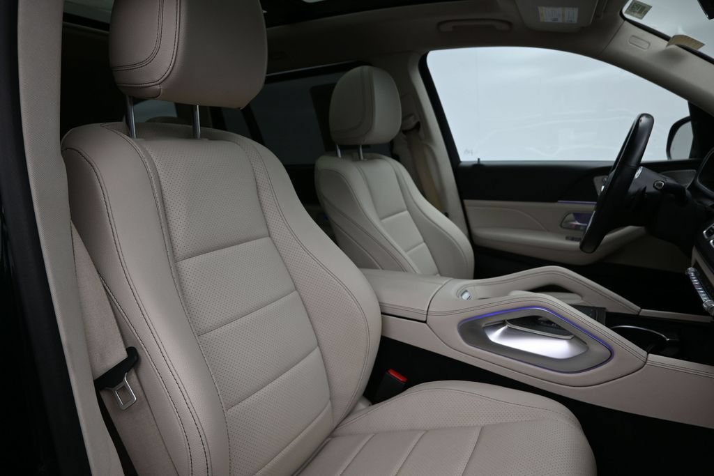 Used 2021 Mercedes-Benz GLS 450 4MATIC image 42
