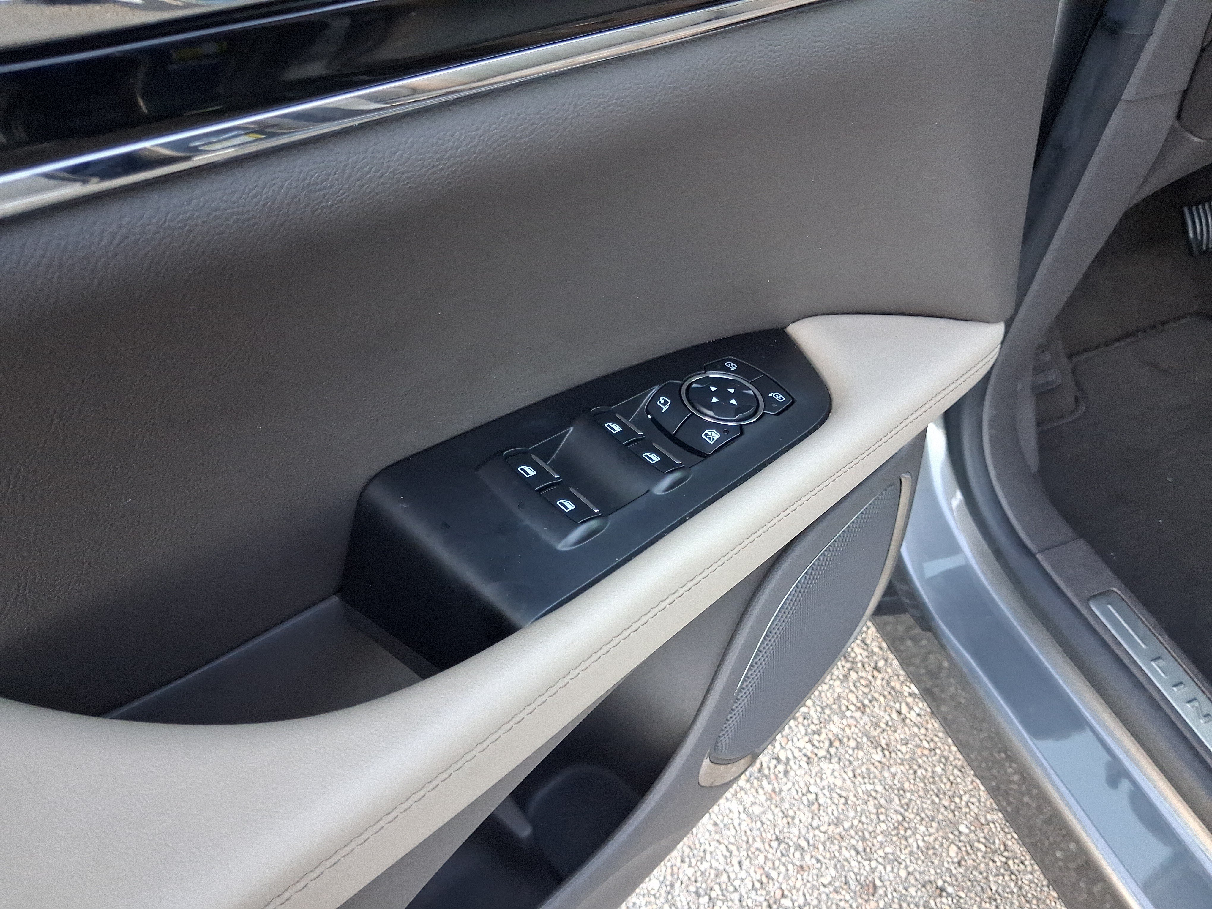 Certified 2023 Lincoln Nautilus FWD image 14