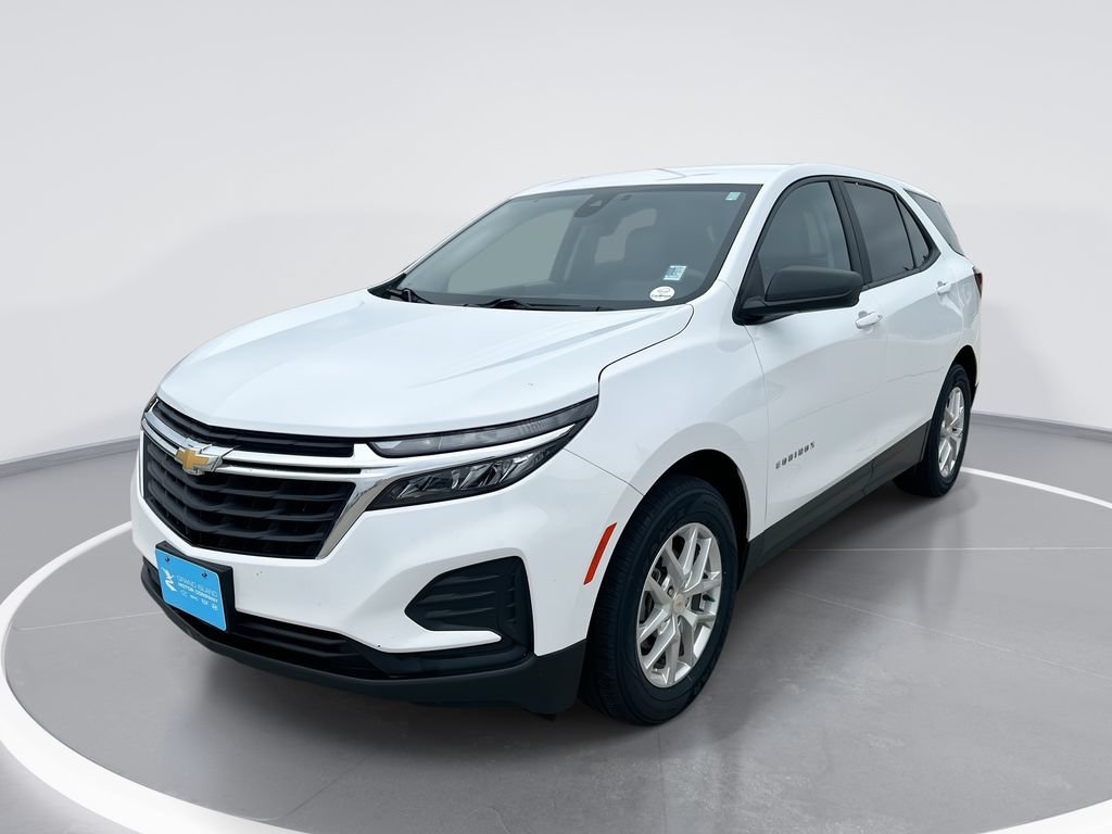 Certified 2024 Chevrolet Equinox LS w/ LS Convenience Package AWD/4WD image 1