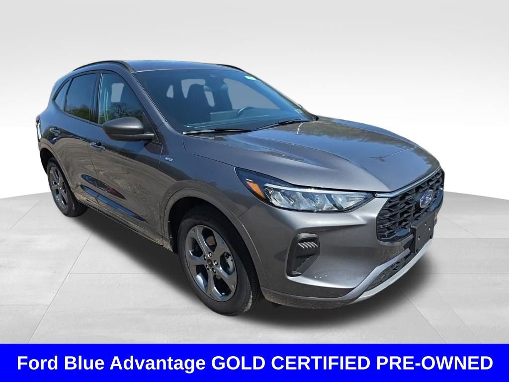 Certified 2023 Ford Escape ST-Line w/ Tech Pack #1 image 3