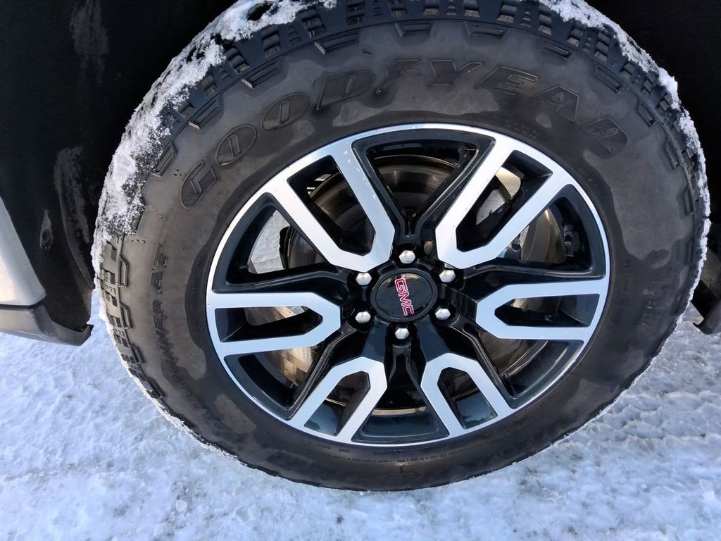 Used 2023 GMC Sierra 1500 AT4 w/ Technology Package image 10