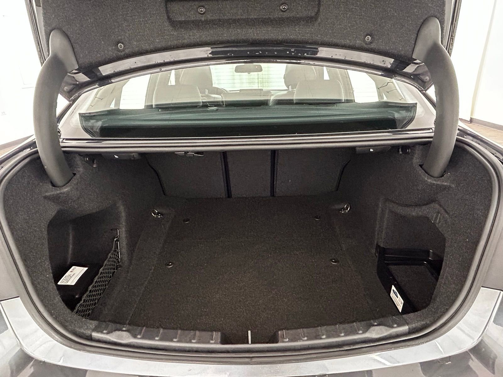 Used 2017 BMW 330i xDrive Sedan image 38