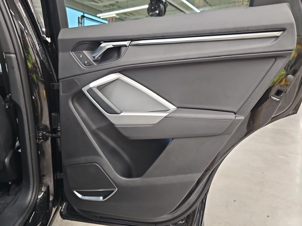 Used 2021 Audi Q3 2.0T Premium Plus AWD/4WD image 25