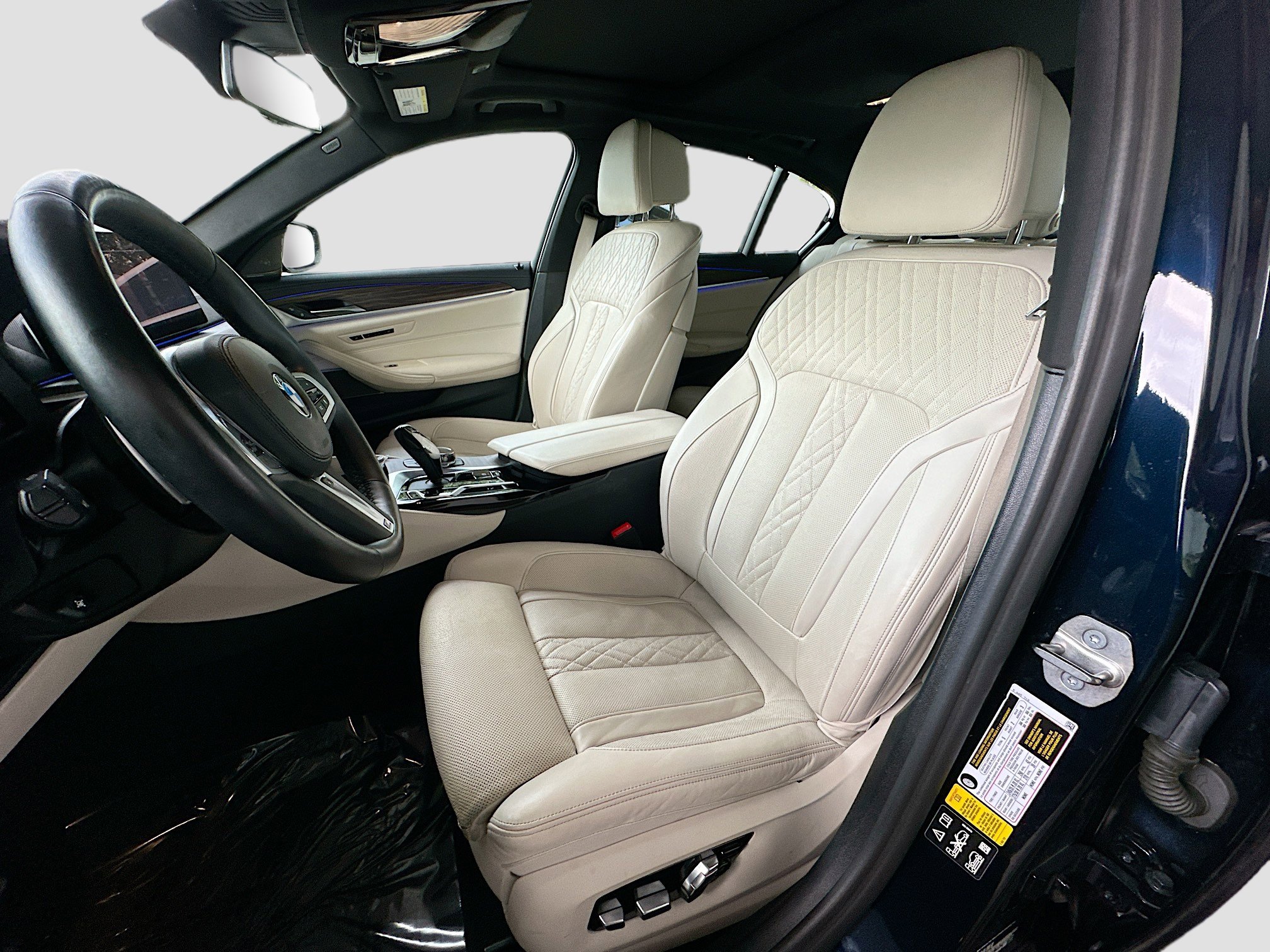 Certified 2023 BMW M550i xDrive w/ Dynamic Handling Package image 22