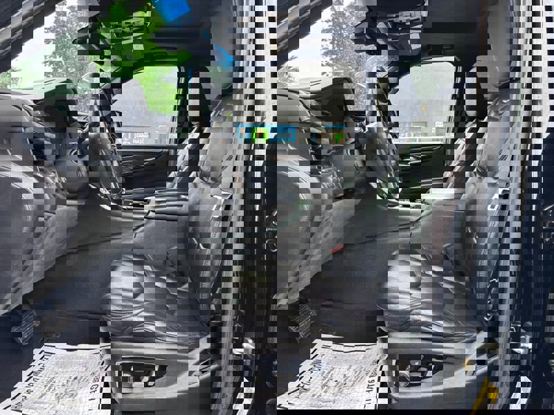 Used 2015 Cadillac Escalade Platinum image 10