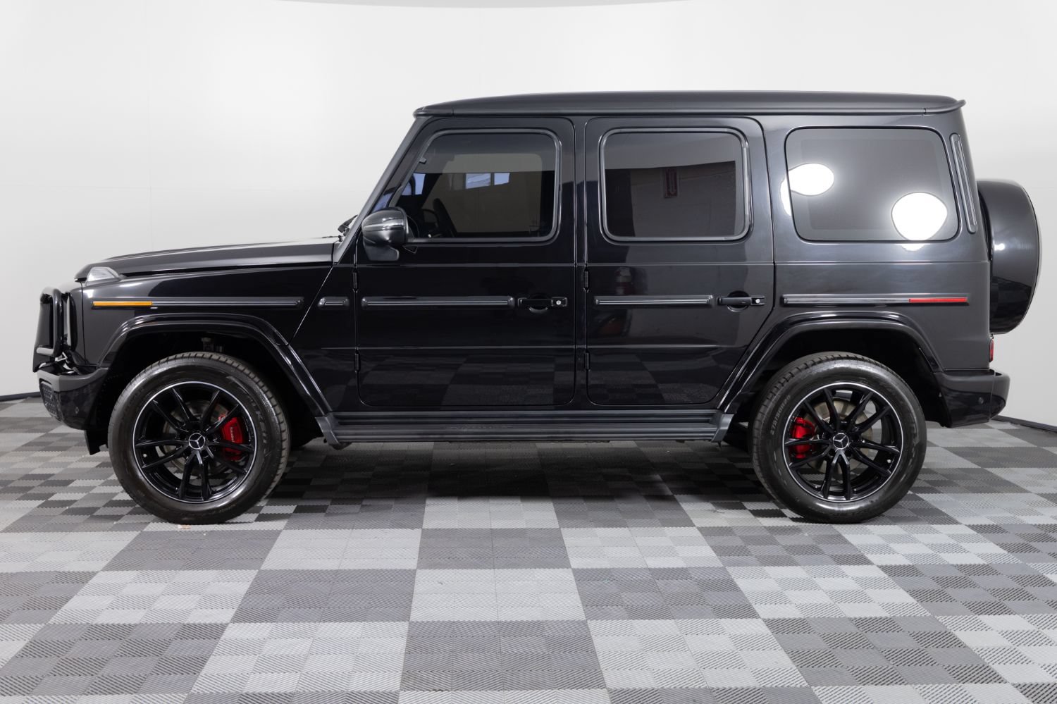 Used 2025 Mercedes-Benz G 550 w/ Exclusive Interior Package image 3