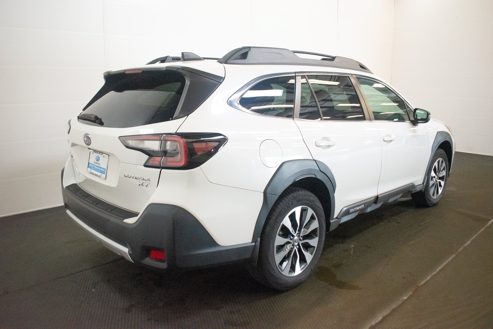 Used 2024 Subaru Outback Limited XT w/ Popular Package #2 AWD/4WD image 4