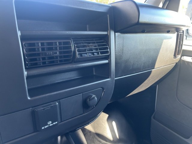 Used 2024 Chevrolet Express 2500 w/ Driver Convenience Package image 31