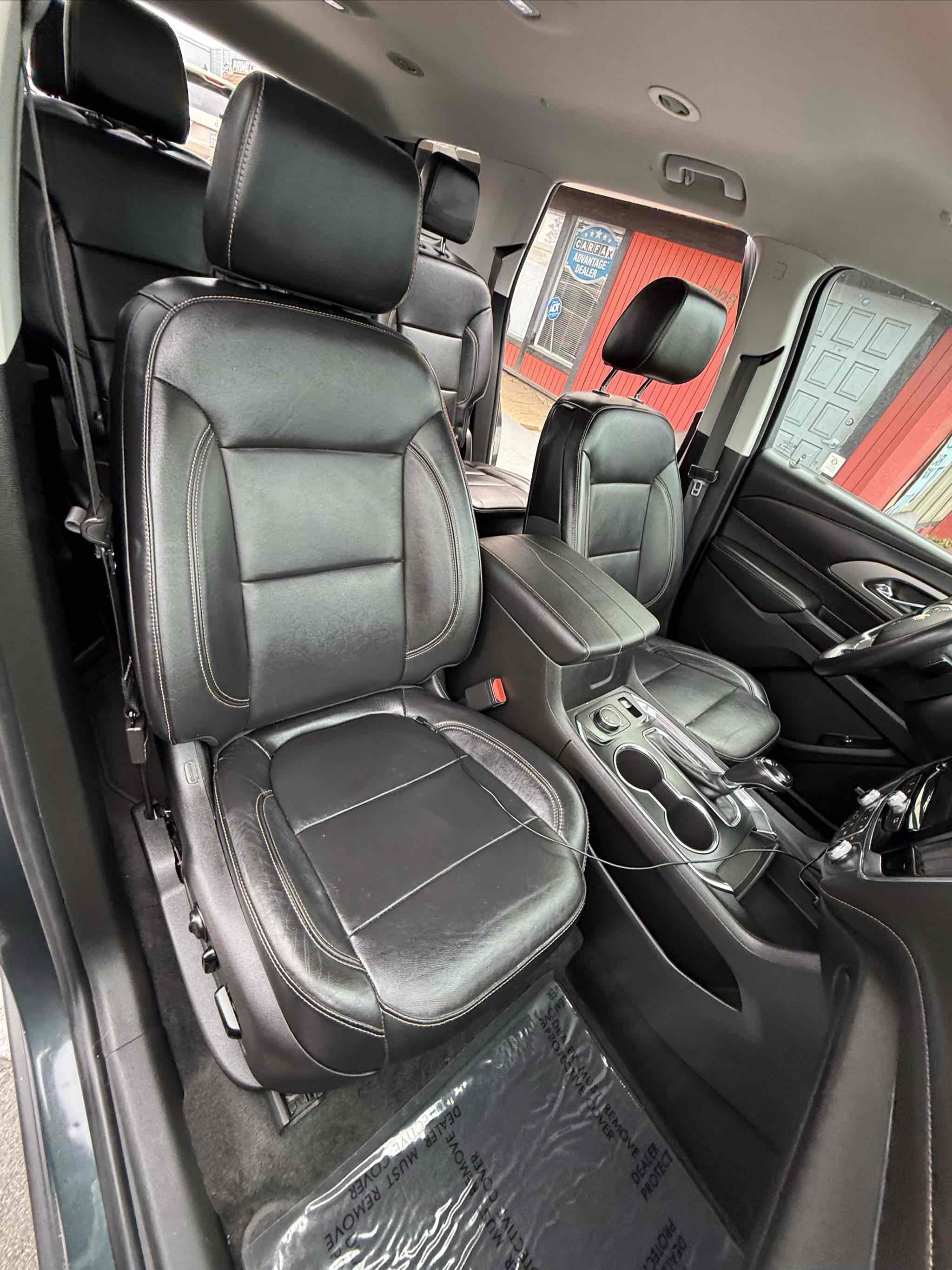 Used 2018 Chevrolet Traverse LT image 29
