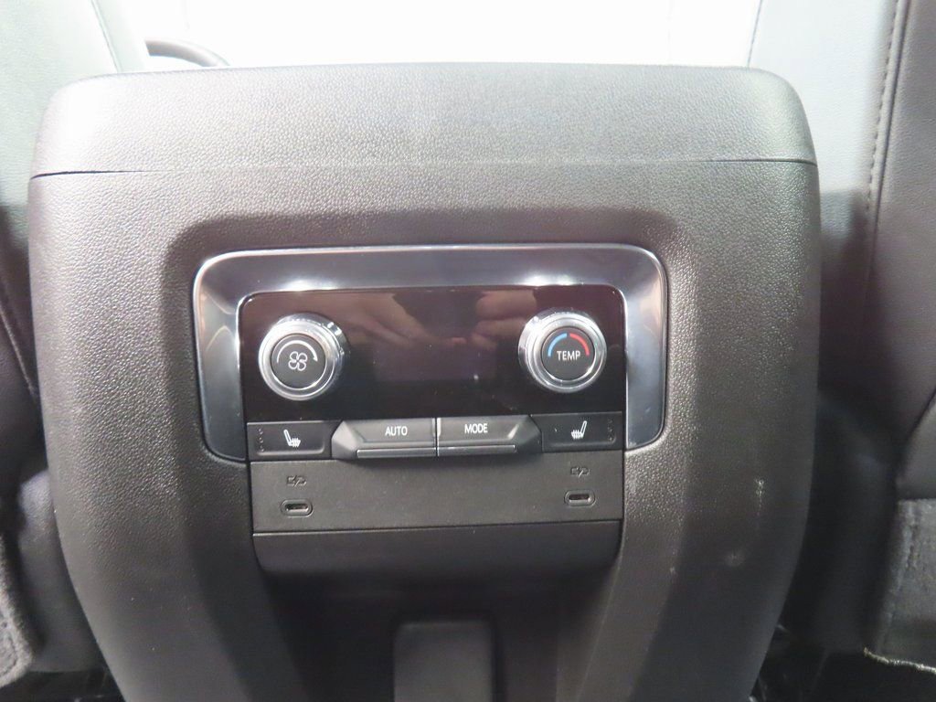 Used 2025 GMC Yukon Elevation w/ LPO, Floor Liner Package image 11