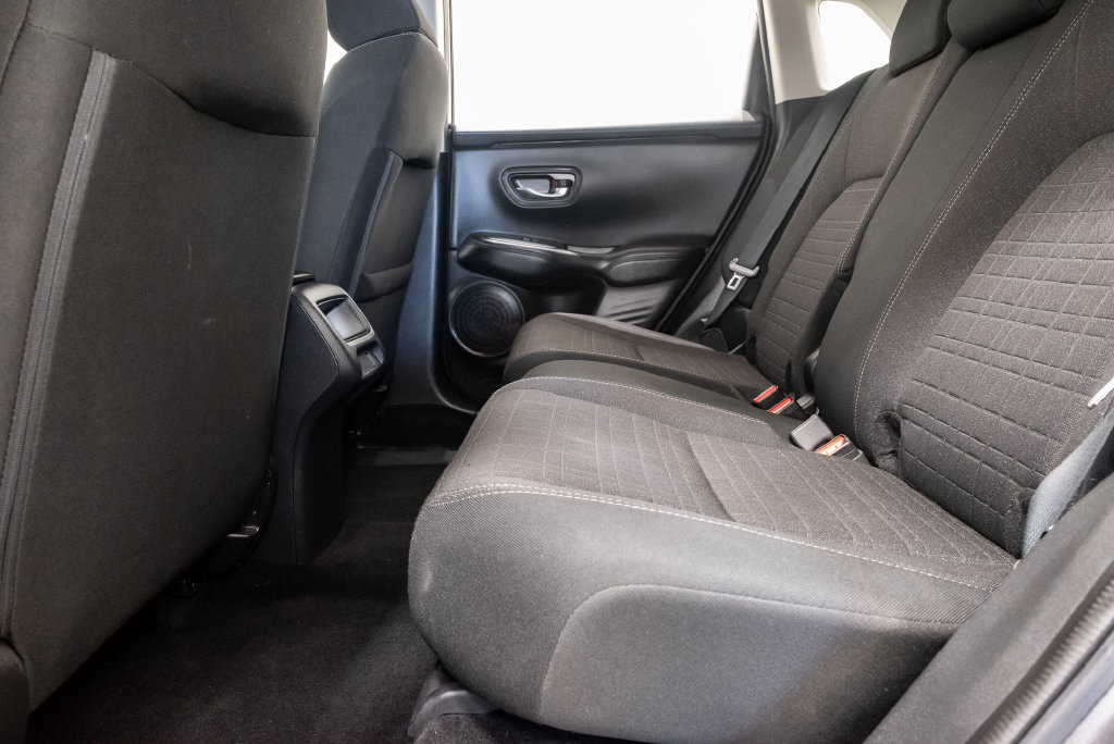 Used 2025 Honda HR-V LX image 28