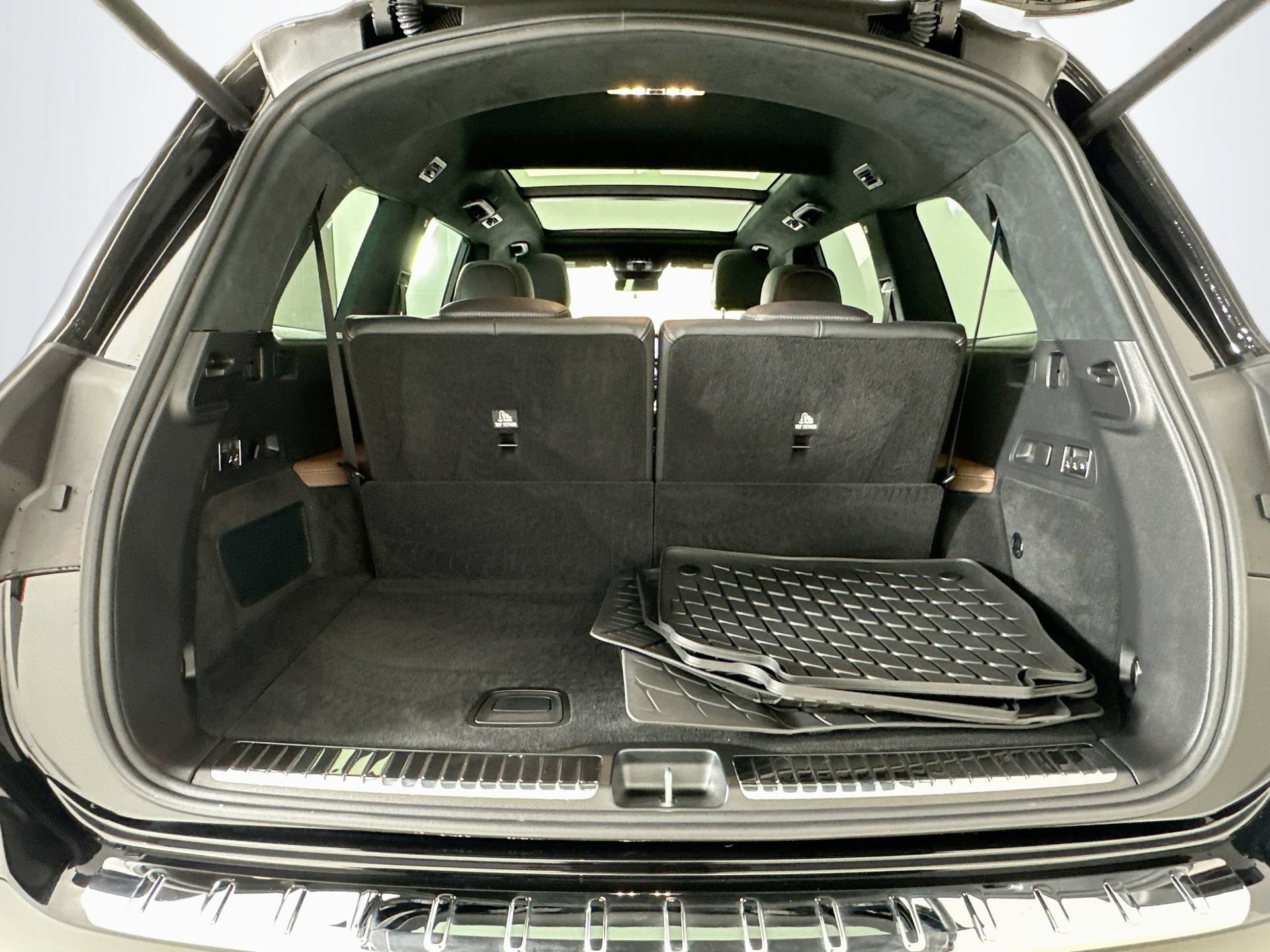 Used 2026 Mercedes-Benz GLS 63 AMG 4MATIC image 29