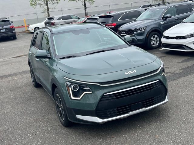 Certified 2023 Kia Niro EX FWD image 5