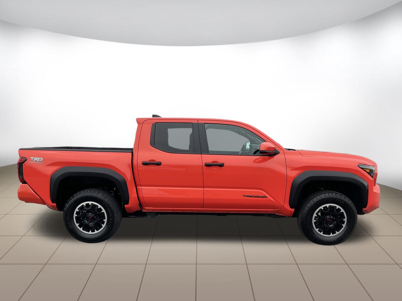 Used 2024 Toyota Tacoma TRD Off-Road AWD/4WD image 4