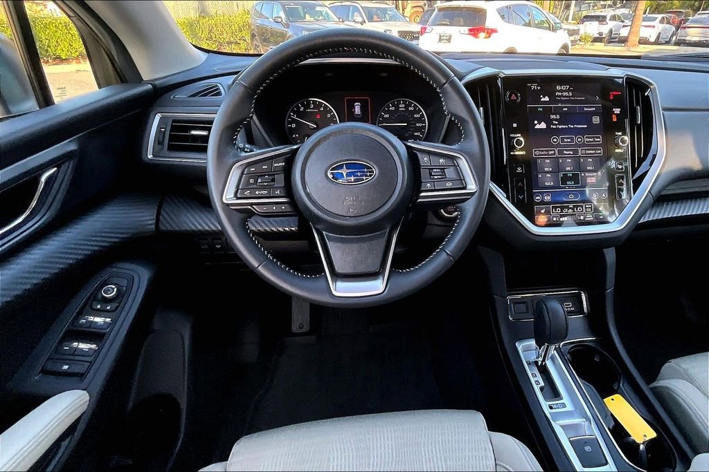 Used 2024 Subaru Ascent Premium w/ Convenience Package image 7