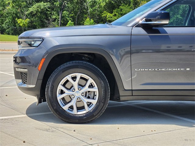 Used 2022 Jeep Grand Cherokee L Limited image 10