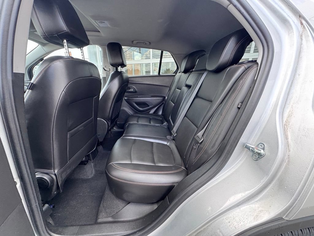 Used 2019 Chevrolet Trax Premier AWD/4WD image 28