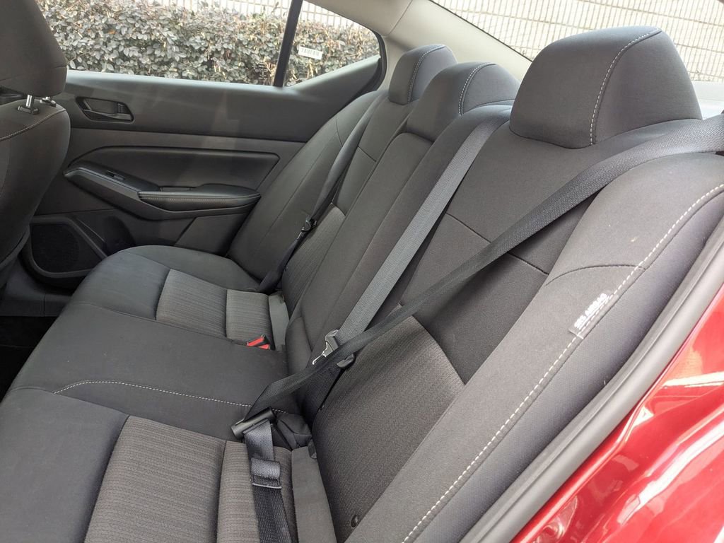 Used 2024 Nissan Altima 2.5 SV image 24