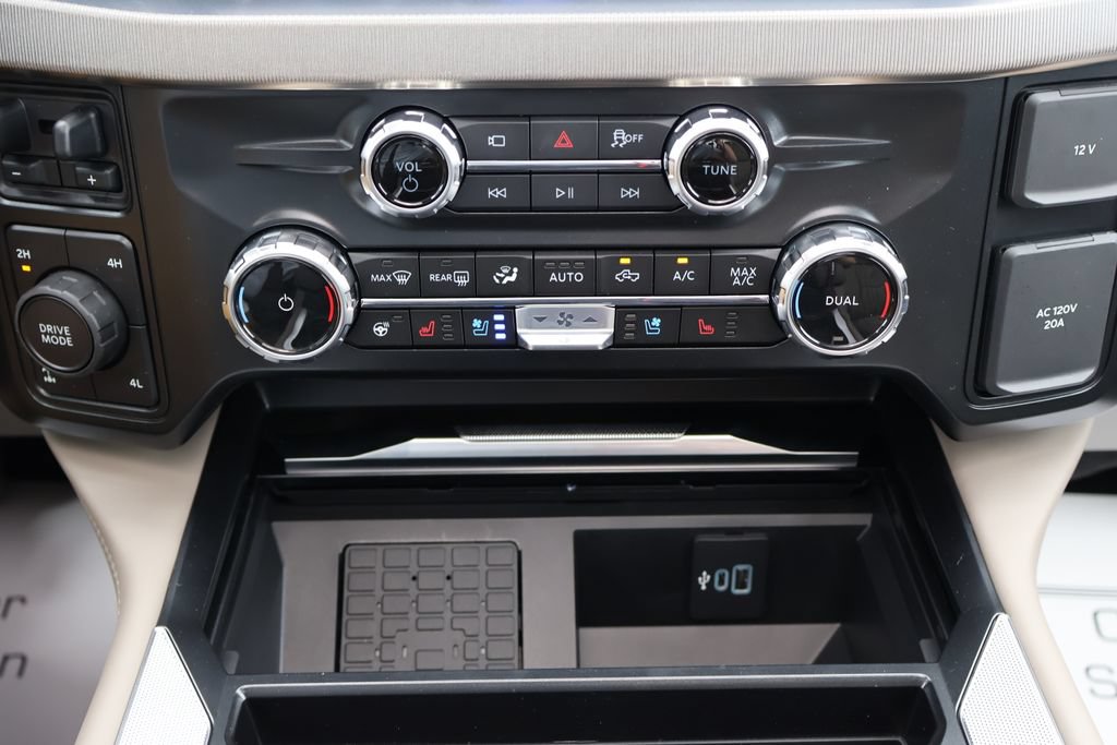 New 2026 Ford F250 Platinum w/ Platinum Plus Package AWD/4WD image 14