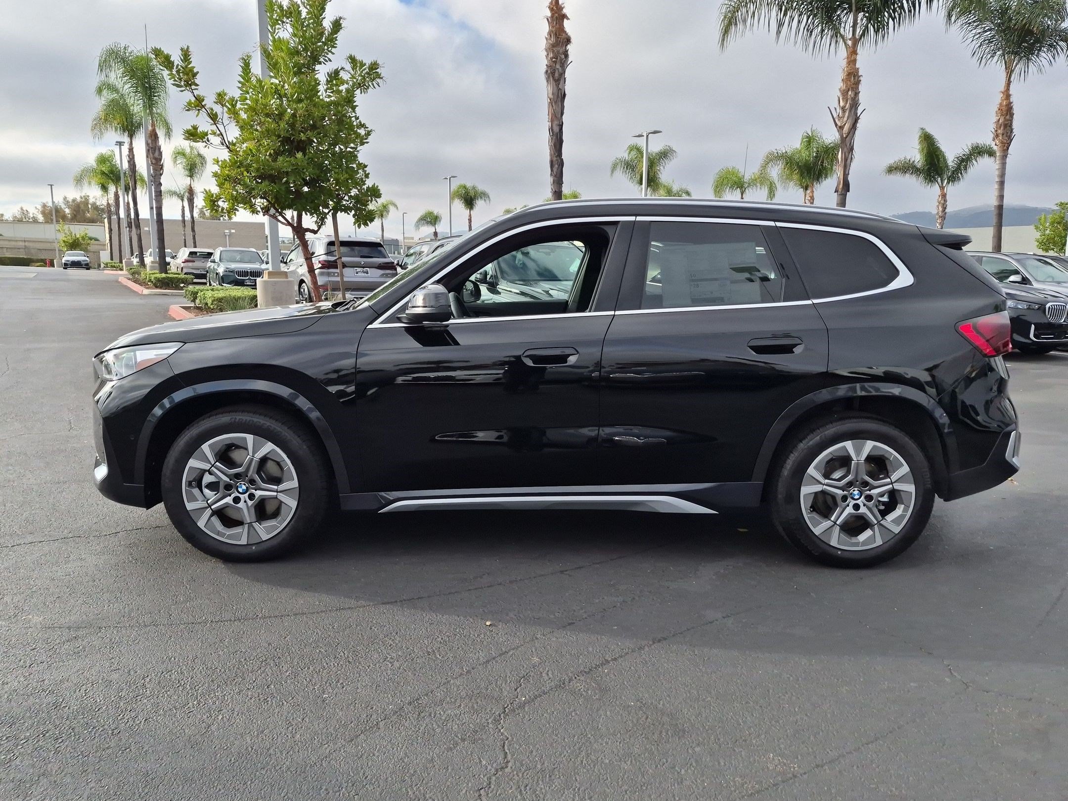 New 2027 BMW X1 xDrive28i AWD/4WD image 7