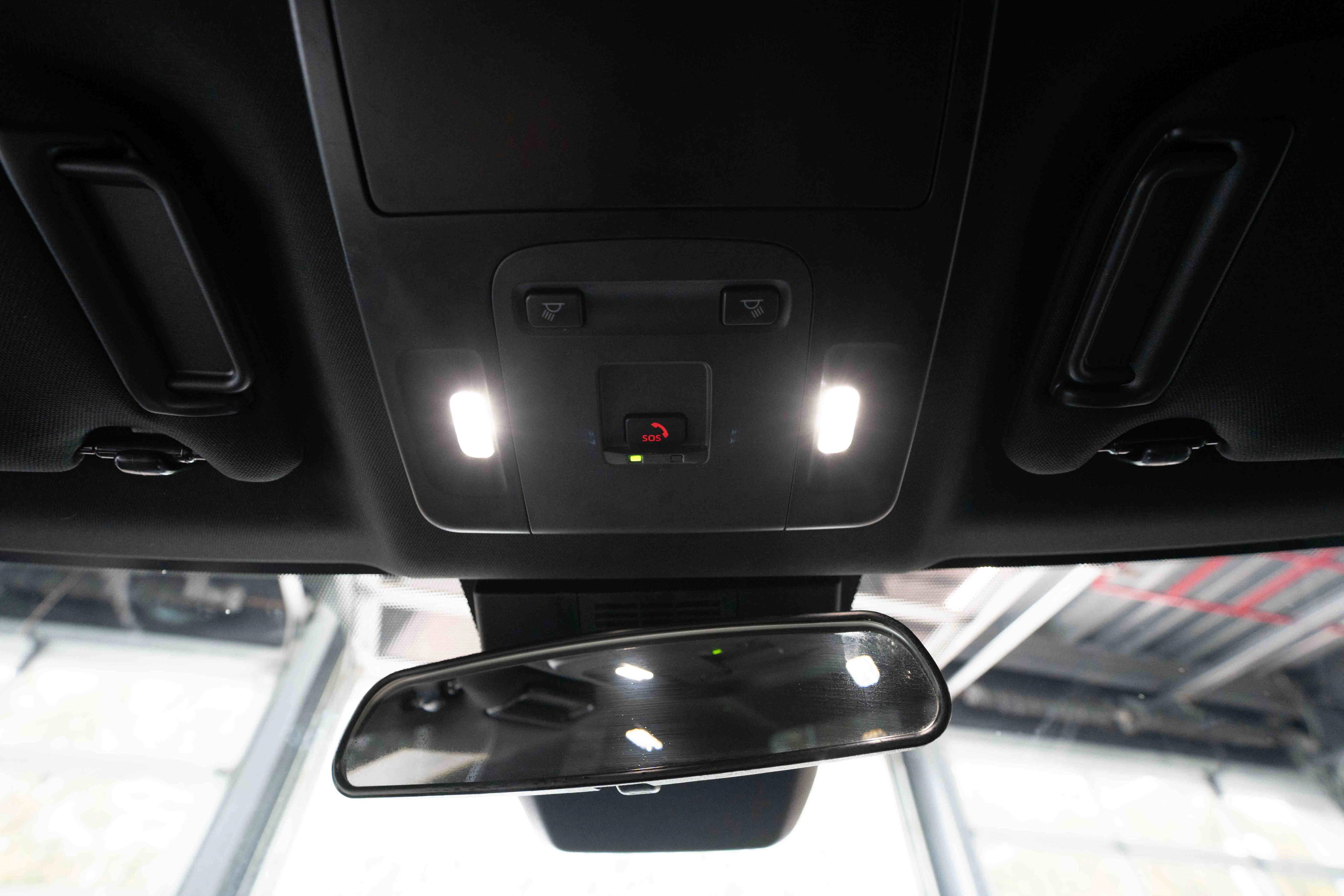 Used 2025 Toyota Camry SE FWD image 17