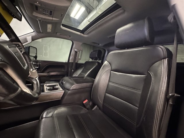 Used 2018 GMC Sierra 3500 Denali w/ Duramax Plus Package image 18