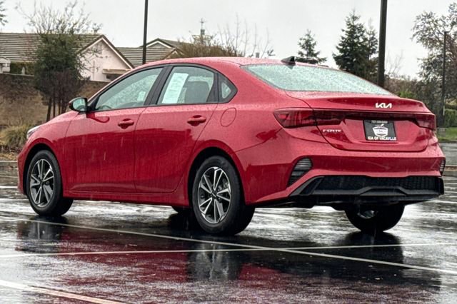 Certified 2022 Kia Forte LXS image 8