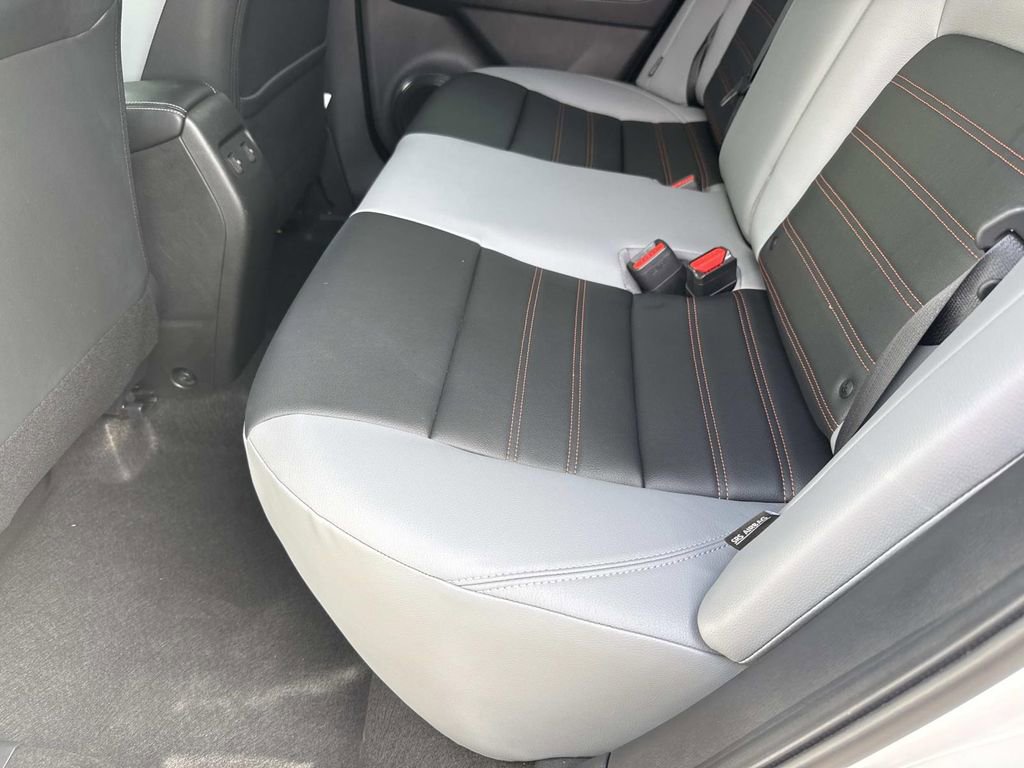 Used 2023 Nissan Kicks SR w/ SR Premium Package FWD image 14