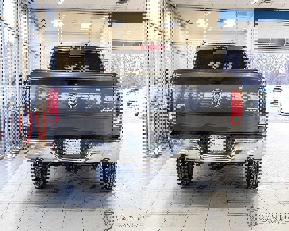 Used 2016 RAM 1500 Laramie w/ Convenience Group image 13