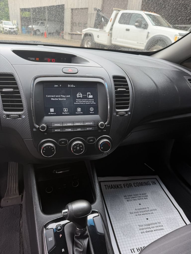 Used 2018 Kia Forte S FWD image 12