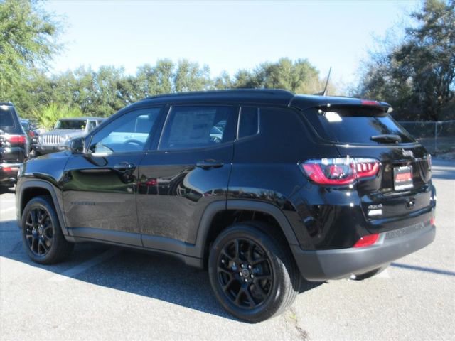 New 2026 Jeep Compass Latitude image 4