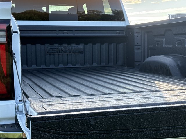 New 2026 GMC Sierra 2500 SLT w/ SLT Premium Package AWD/4WD image 11
