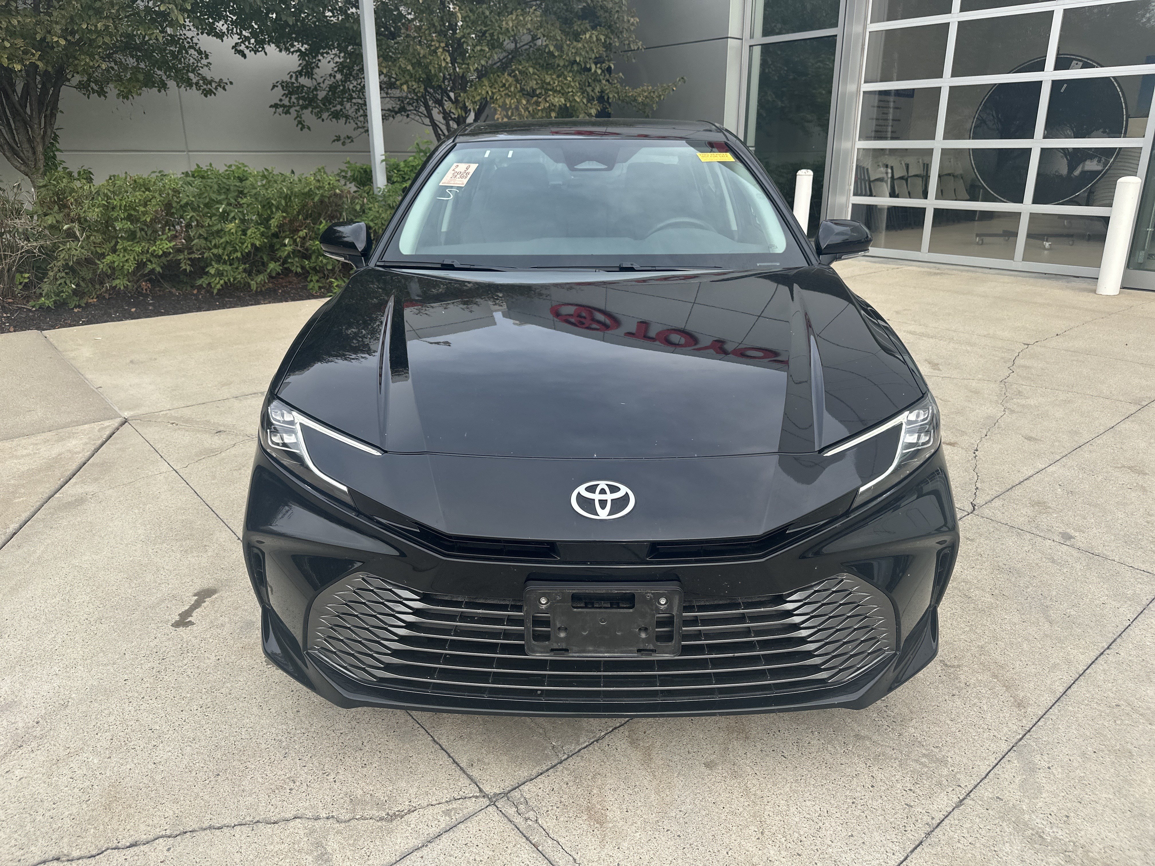 Used 2026 Toyota Camry XLE FWD image 5
