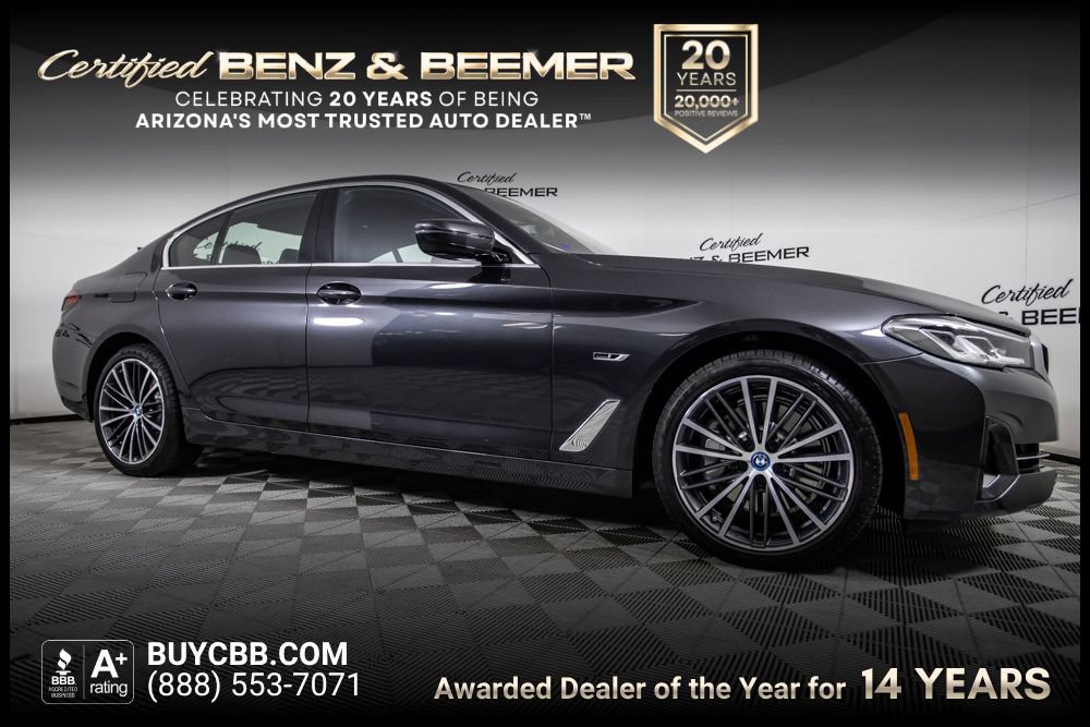 Used 2023 BMW 530e w/ Convenience Package RWD image 1