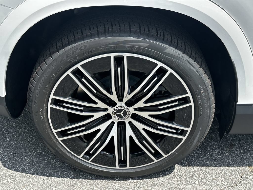 New 2027 Mercedes-Benz EQE 320+ SUV image 20