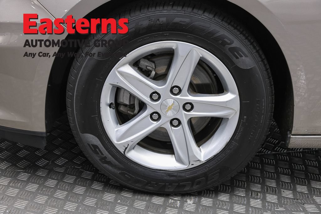 Used 2024 Chevrolet Malibu LS FWD image 31