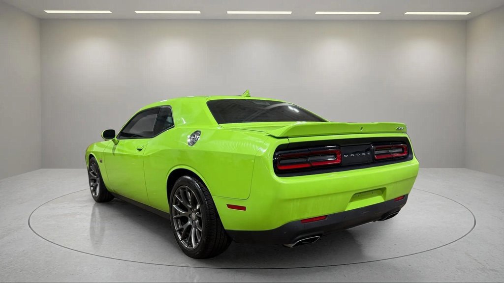 Used 2015 Dodge Challenger SRT w/ Technology Group image 16