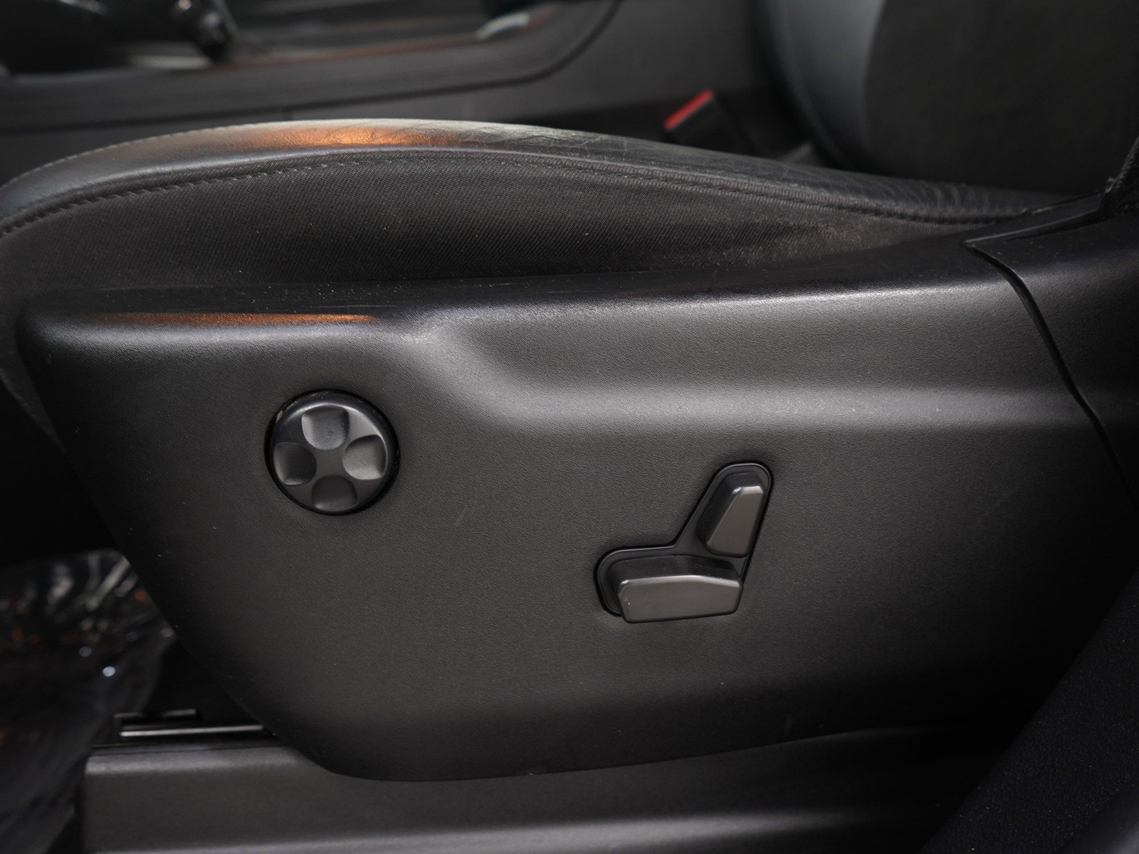 Used 2022 Dodge Durango GT image 27