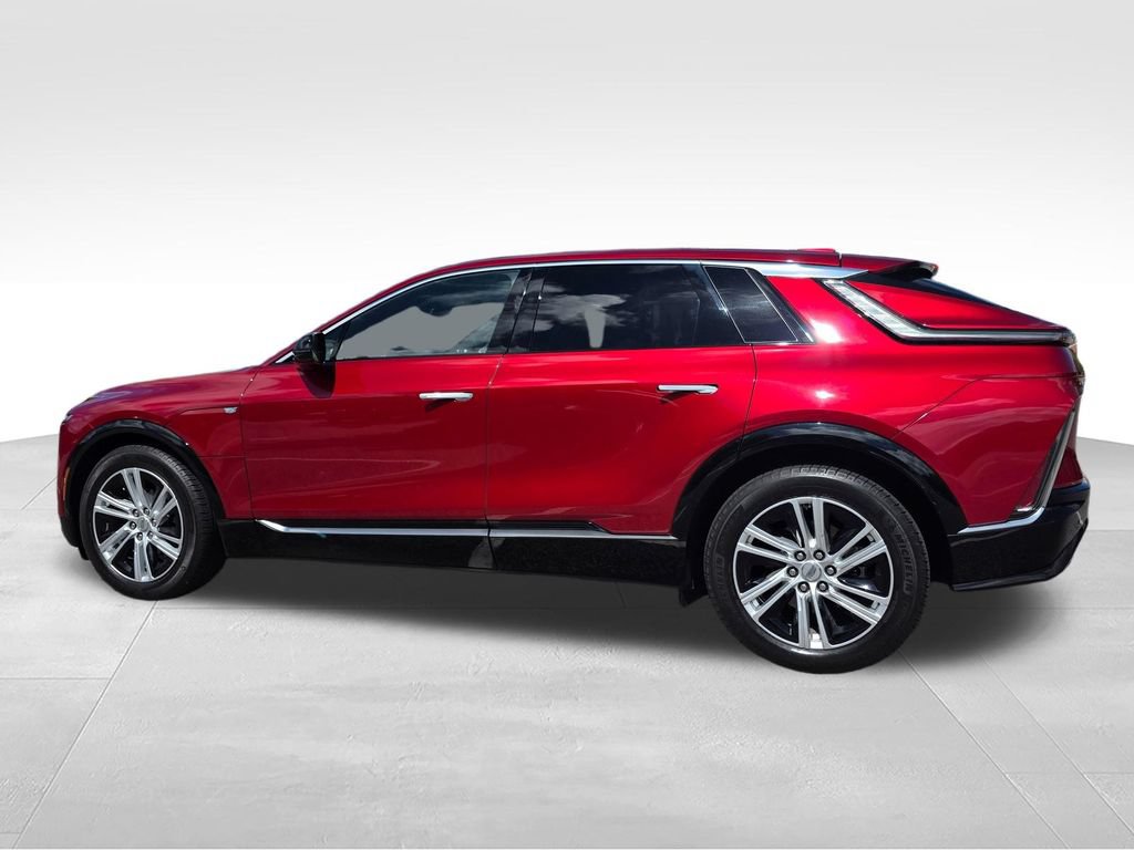 Certified 2024 Cadillac Lyriq Tech RWD image 4